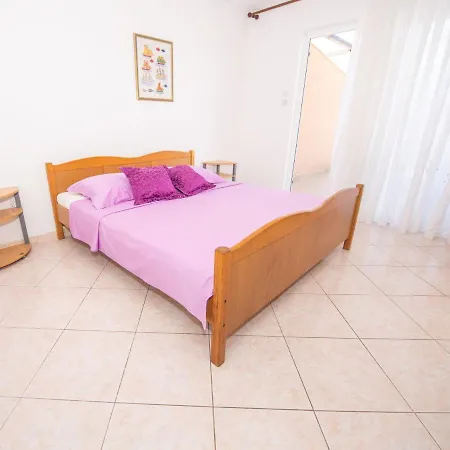 Appartement Vinka-3 By Interhome Trogir